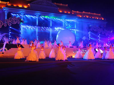 Festival Biển Nha Trang 2013 rộn r&agrave;ng ng&agrave;y khai mạc